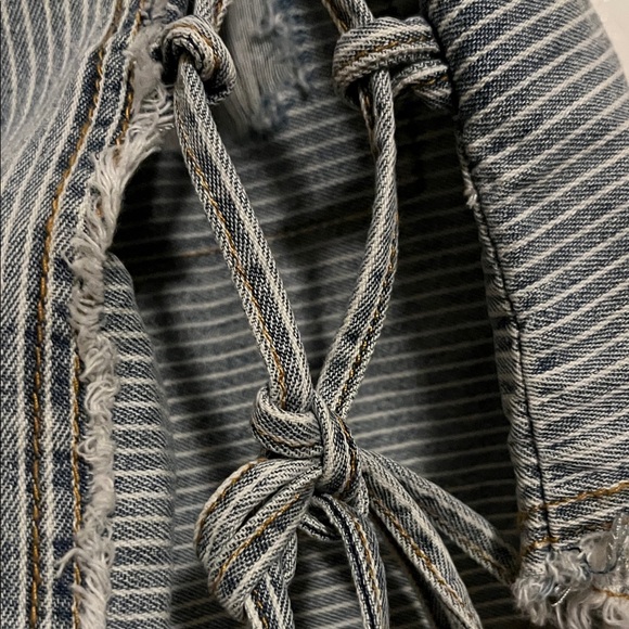 POL Blue and White Striped Vest - Picture 6 of 6